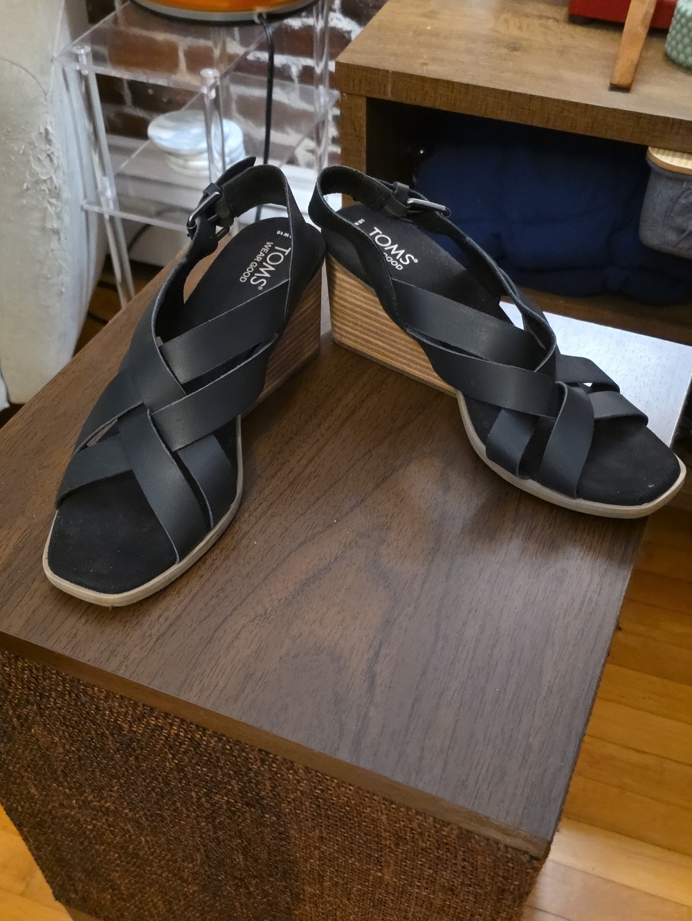 Worn Once- TOMS Black Leather Crisscross Wedge Sandals Size 10